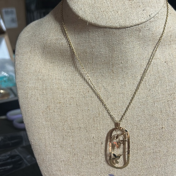 Vintage Wild Bryde Hummingbird Gold Tone Pendant necklace - signed - Picture 2 of 3